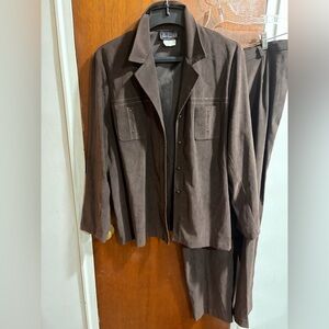 VTG Miss Alliage brown micro-suede polyester pant suit Size 16